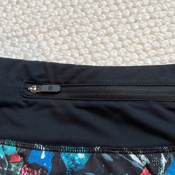 Lululemon Speed Shorts Low Rise 4 - Picture 6 of 7